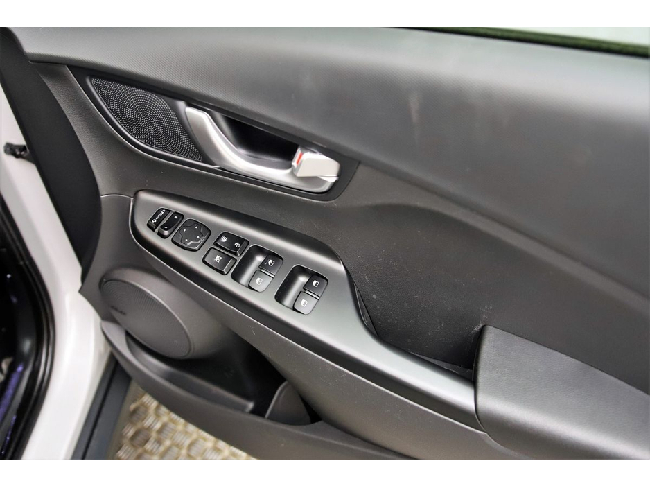 Hyundai Kona EV PREMIUM — thumbnail 23