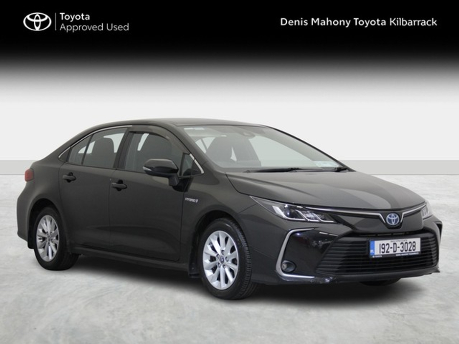 Toyota Corolla HYBRID LUNA SALOON