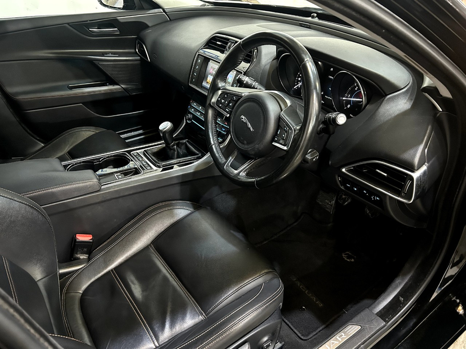 2018 Jaguar XE 2L Diesel For Sale Images
