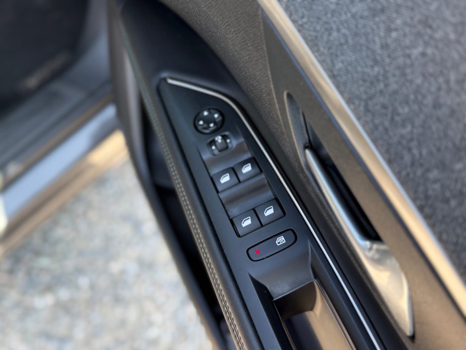 2022 Peugeot 3008 1.5L Diesel For Sale Images