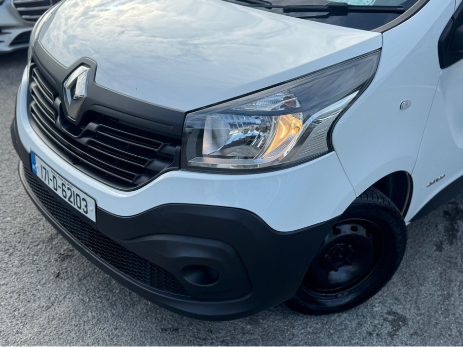 2017 Renault Trafic 1.6L Diesel For Sale Images