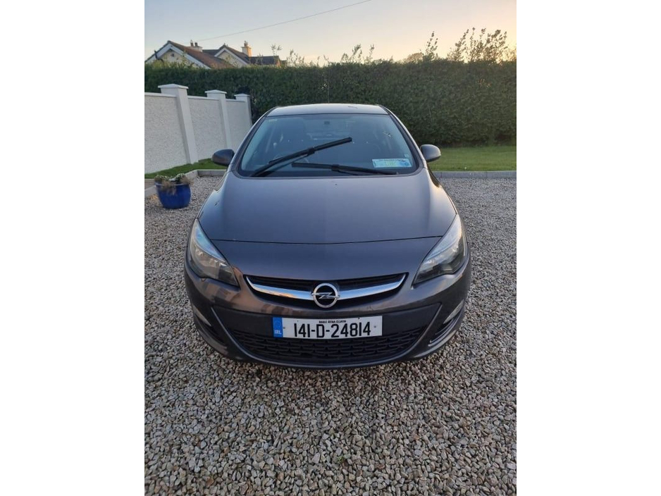 Opel Astra 1.2 SC Saloon Diesel Manual (95bhp) — thumbnail 2