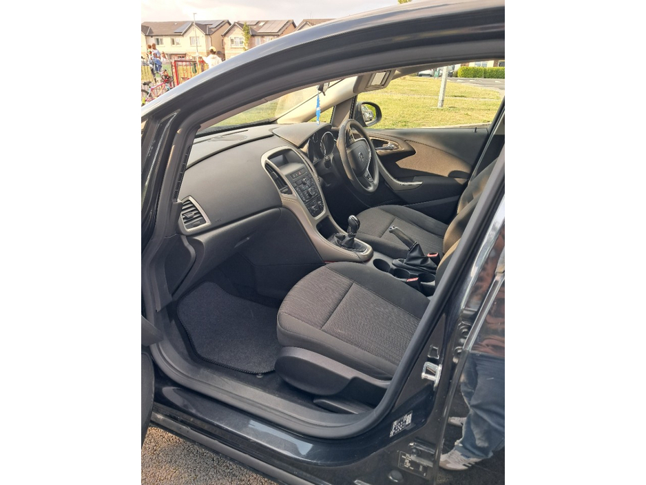 Opel Astra SC 1.4 I 100PS 5DR 4DR — thumbnail 9