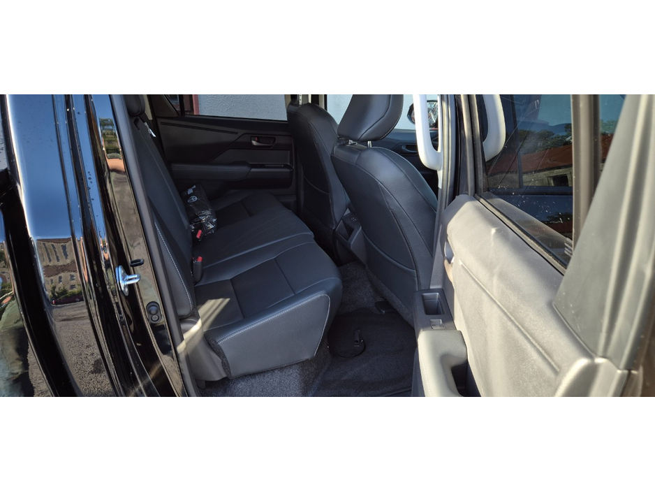 2026 Toyota Hilux 2.8L Diesel For Sale Images