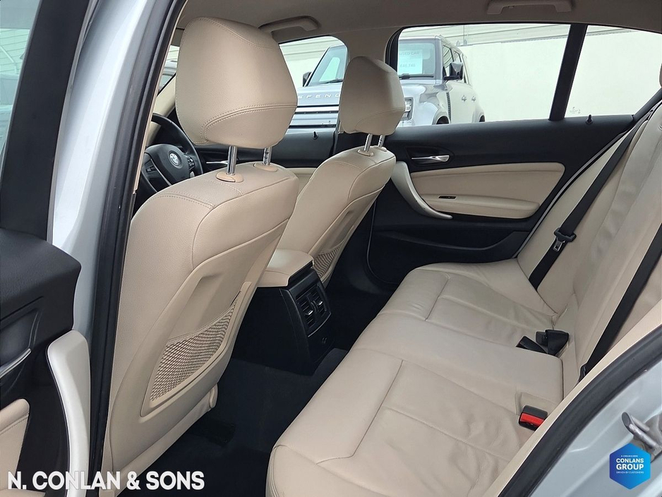 BMW 1 Series 116D SE AUTO *LOW MILEAGE* — thumbnail 4