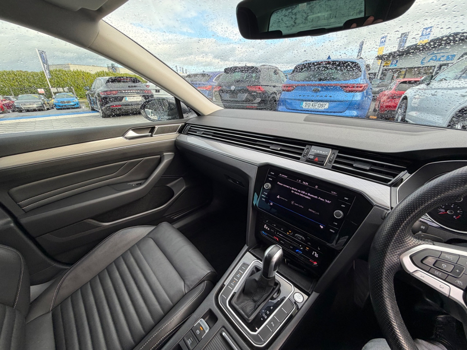 2022 Volkswagen Passat 1.4L Hybrid For Sale Images