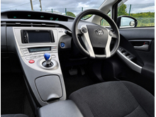 2014 Toyota Prius 1.8L Petrol Hybrid For Sale Images