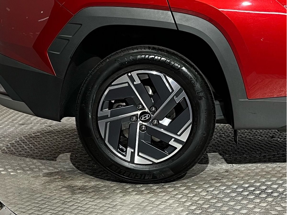 Hyundai Tucson Face Lift Executive 1.6 HEV Auto - Reversing Camera - Sat Nav - Climate Control - Heated Seats - Keyless Start - Apple CarPlay/Android Auto — thumbnail 10