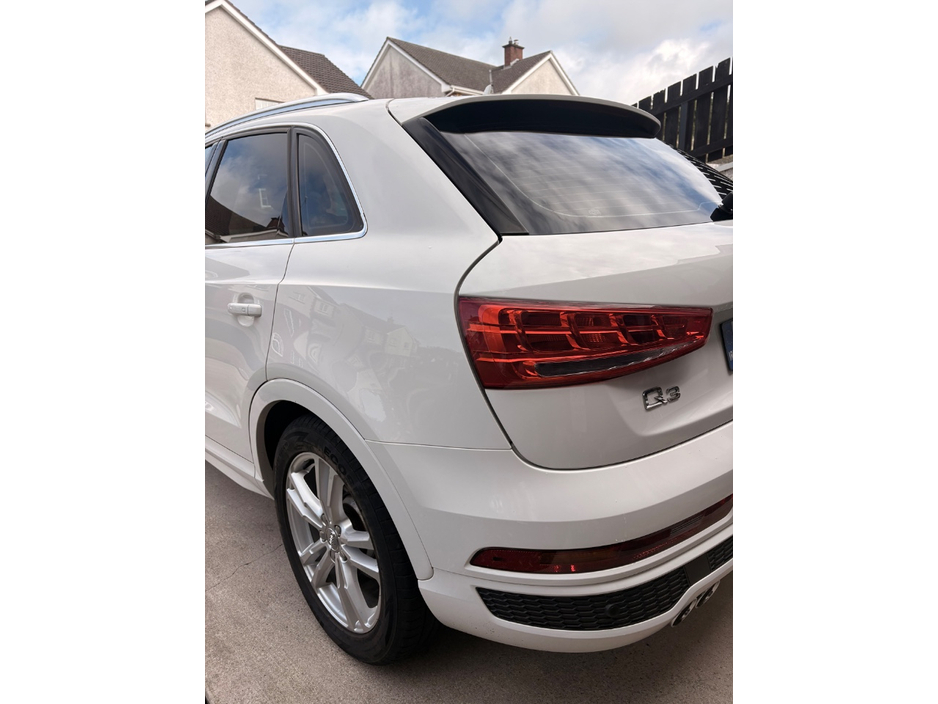 Audi Q3 2.0 TDI 120 S LINE 4DR — thumbnail 4