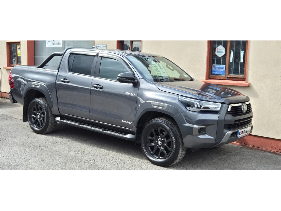 2025 Toyota Hilux 2.8L Diesel For Sale Images