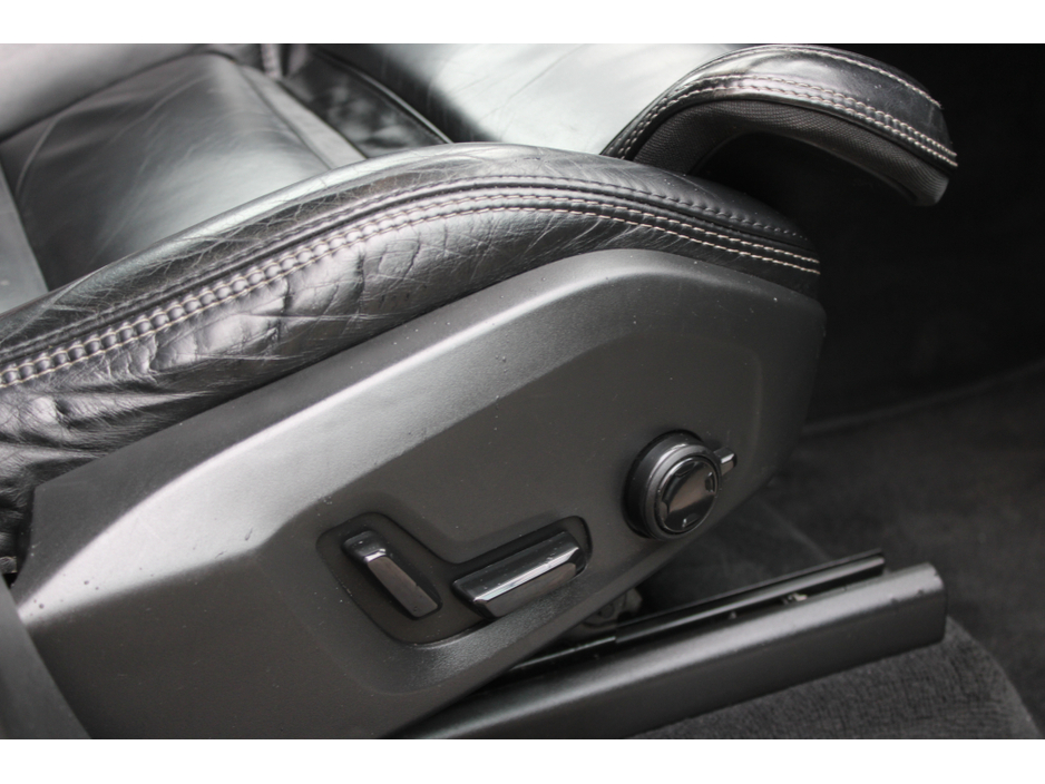 2019 Volvo XC90 2L Petrol Plug-in Hybrid For Sale Images