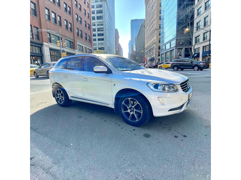 2015 Volvo XC60 2L Diesel For Sale Images