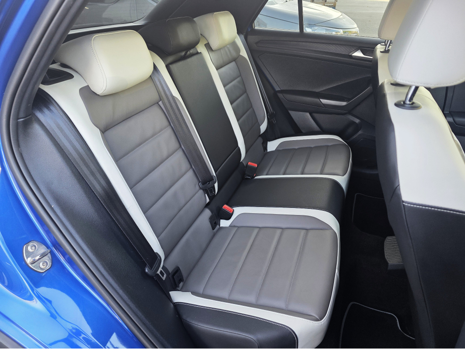2022 Volkswagen T-Roc 2L Diesel For Sale Images
