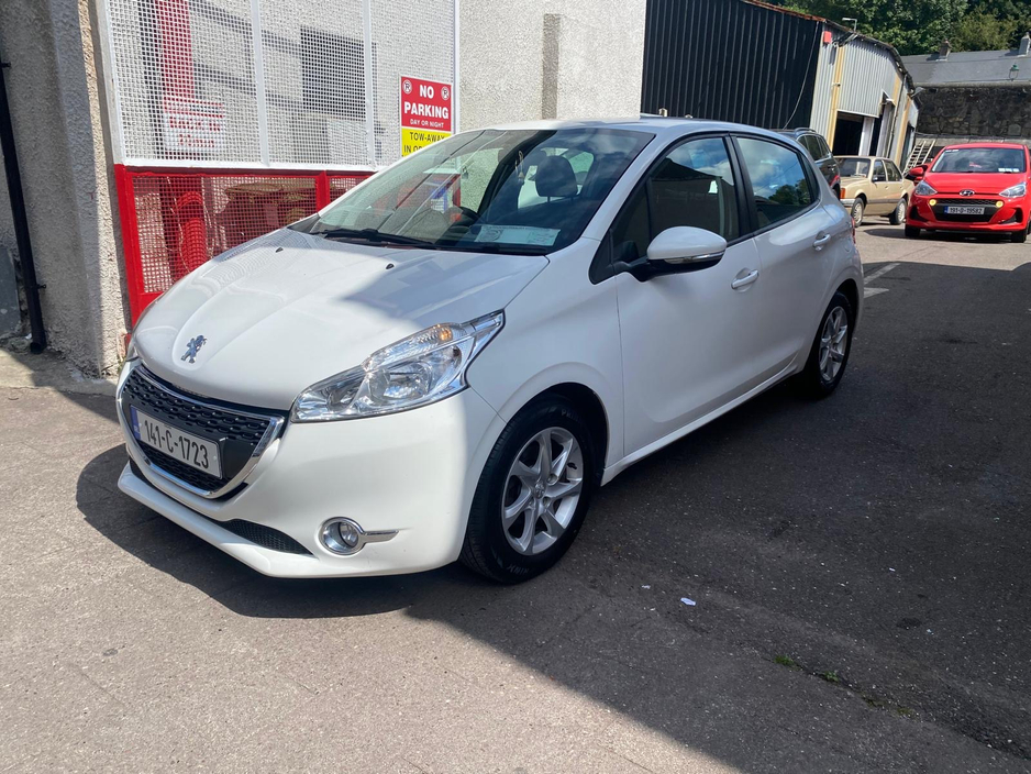 2014 Peugeot 208 1.2L Petrol For Sale Images