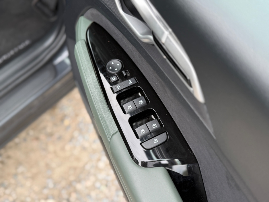 2024 Kia Sportage 1.6L Petrol Plug-in Hybrid For Sale Images