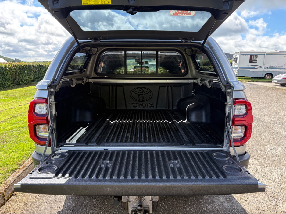 2023 Toyota Hilux 2.8L Diesel For Sale Images