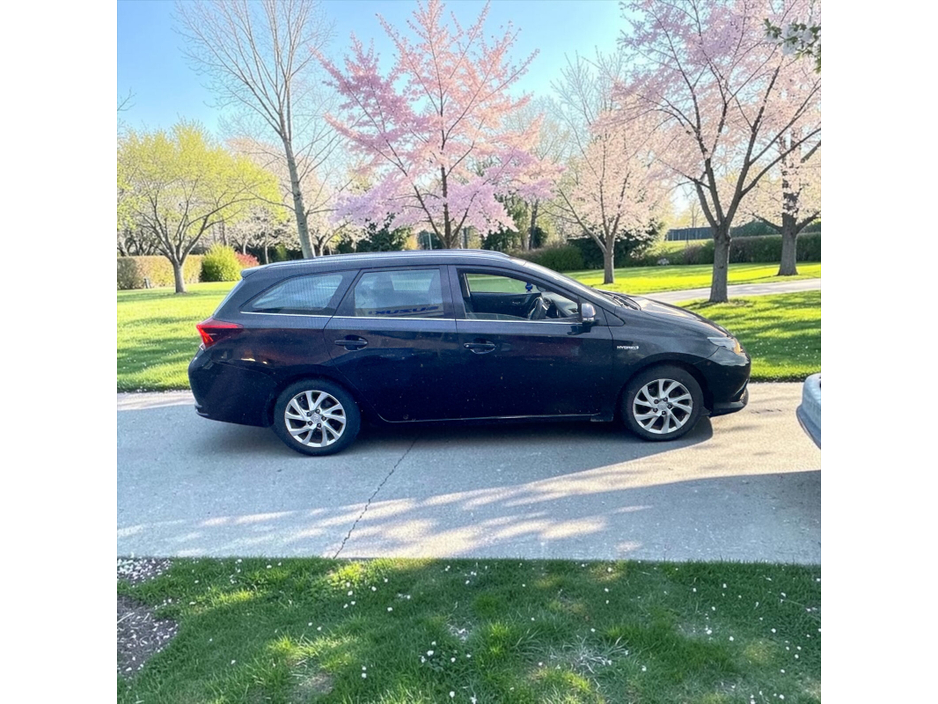 2018 Toyota Auris 1.8L Petrol Hybrid For Sale Images
