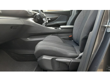 2023 Peugeot 3008 1.5L Diesel For Sale Images
