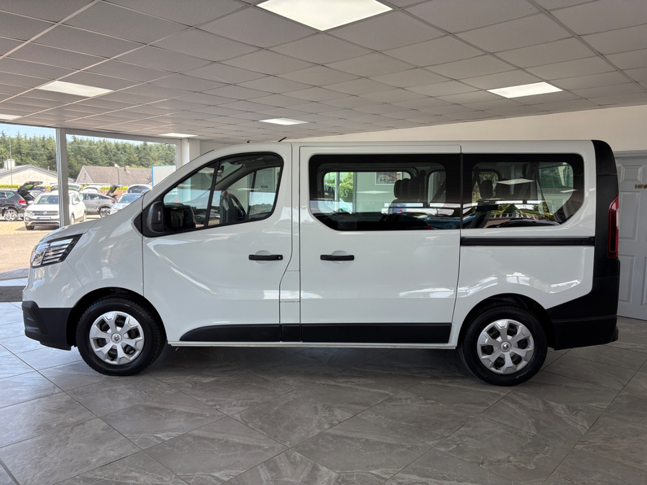 2023 Renault Trafic 2L Diesel For Sale Images