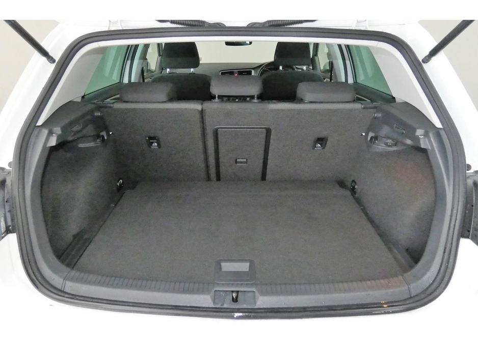 Volkswagen Golf 1.2 TSI DSG MK7.5 COMFORTLINE *DIG DASH*CARPLAY*ANDROID*REAR PARK SENSORS* — thumbnail 24