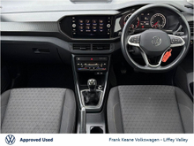 Volkswagen T-Cross LIFE 1.0 TSI 95HP...