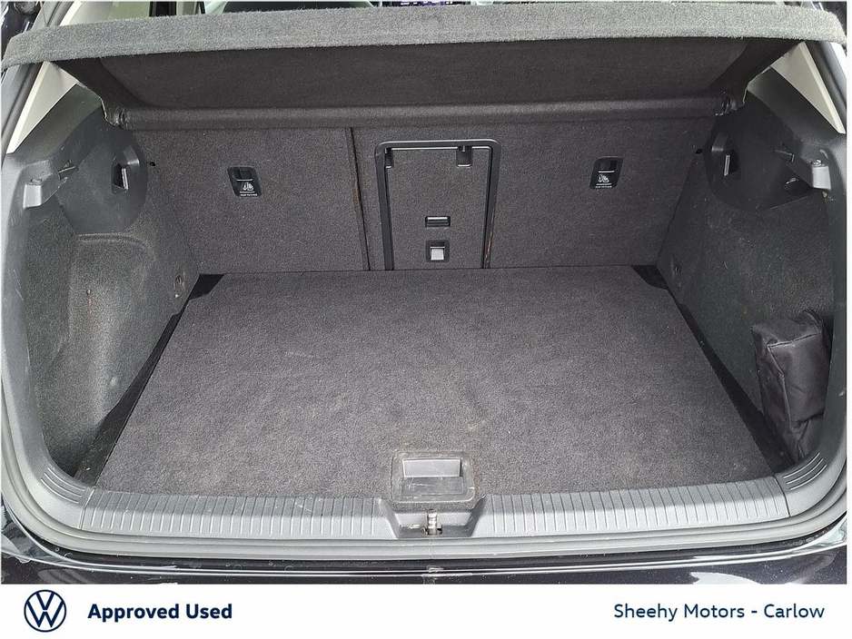 Volkswagen Golf 2.0TDI STYLE 5DR — thumbnail 10