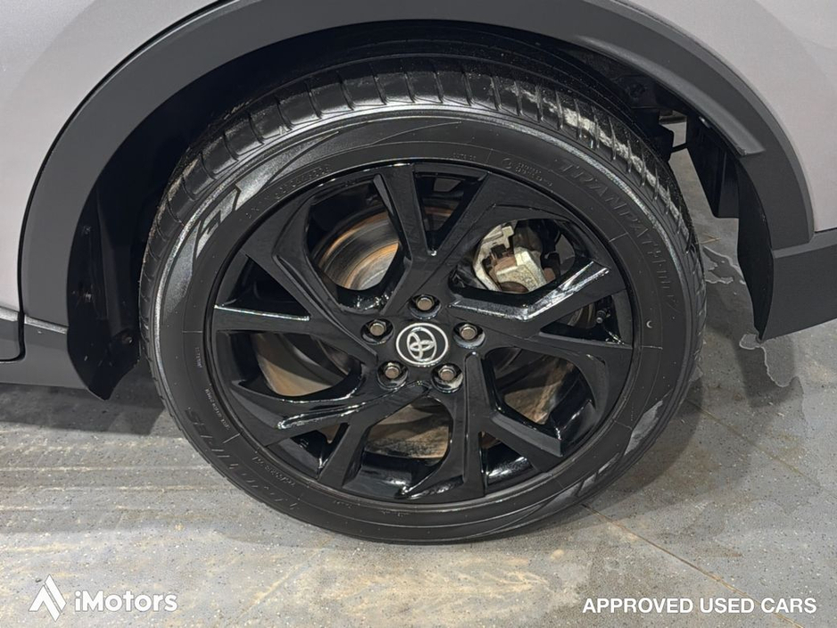 Toyota C-HR G HYBRID AUTOMATIC — thumbnail 11