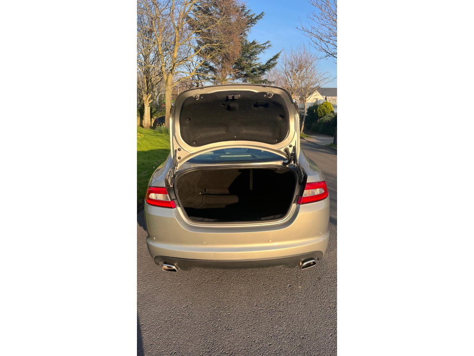 2010 Jaguar XF 3L Diesel For Sale Images