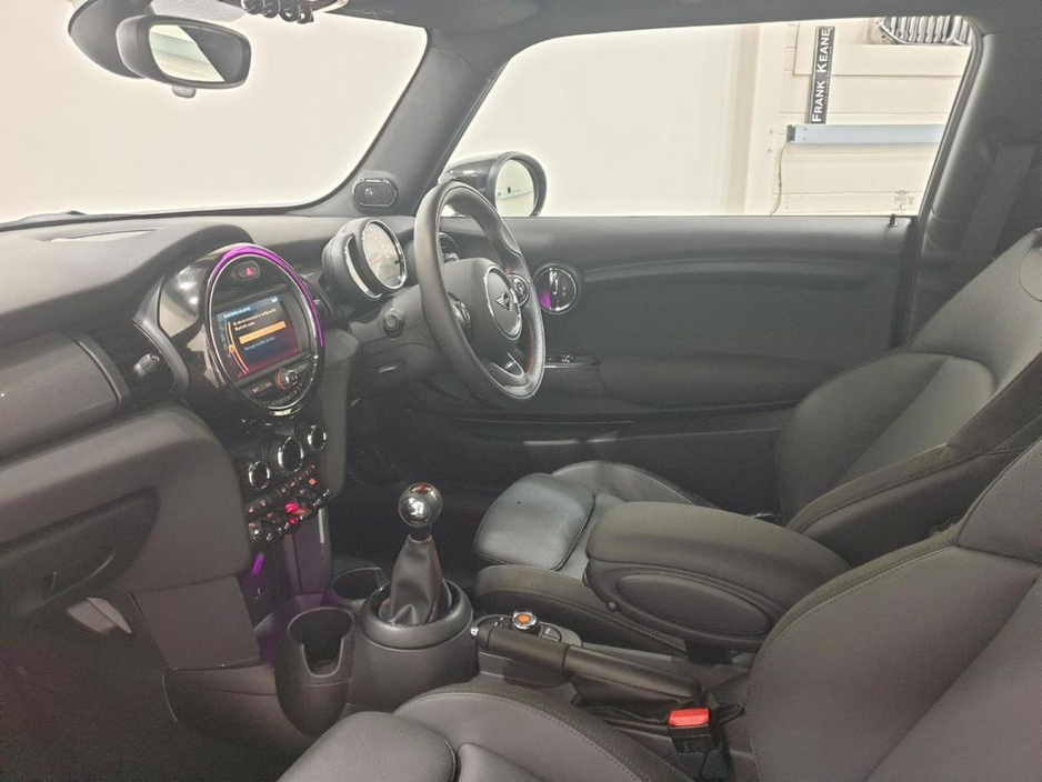 2021 MINI Hatch 1.5L Petrol For Sale Images