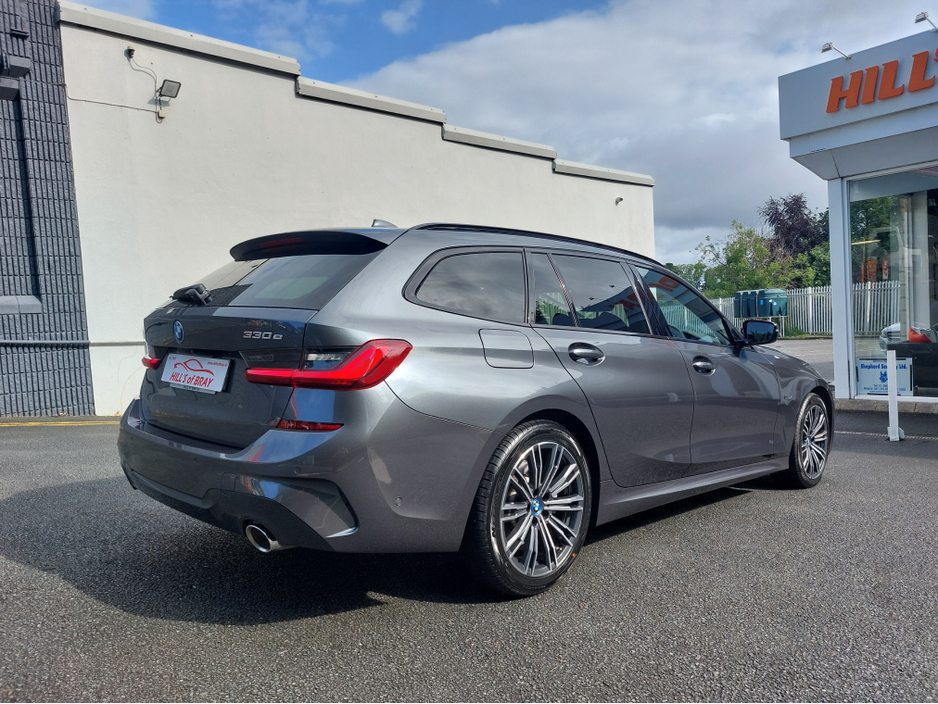 2022 BMW 3 Series 2.0L Petrol Plug-in Hybrid For Sale Images