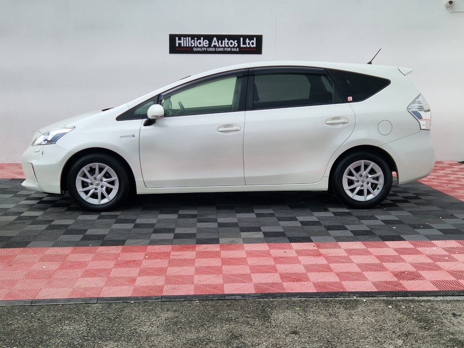2012 Toyota Prius 1.8L Petrol Hybrid For Sale Images