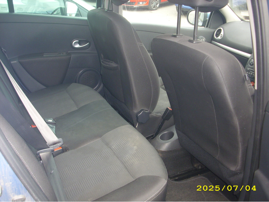 2011 Renault Clio 1.5L Diesel For Sale Images