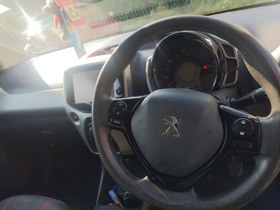 Peugeot 108 1.0 Active Hatchback Petrol Manual (69bhp) — thumbnail 5