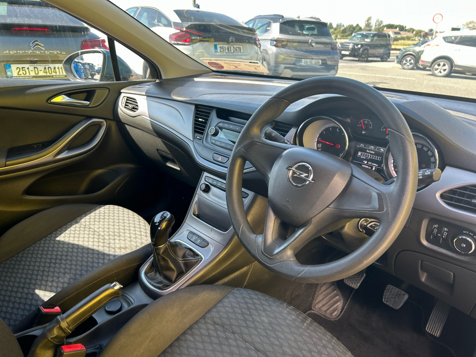 2017 Opel Astra 1L Petrol For Sale Images