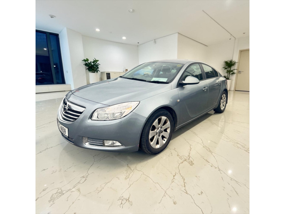 2012 Opel Insignia 2L Diesel For Sale Images