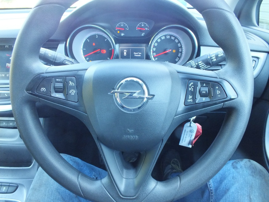 2016 Opel Astra 1.6L Diesel For Sale Images