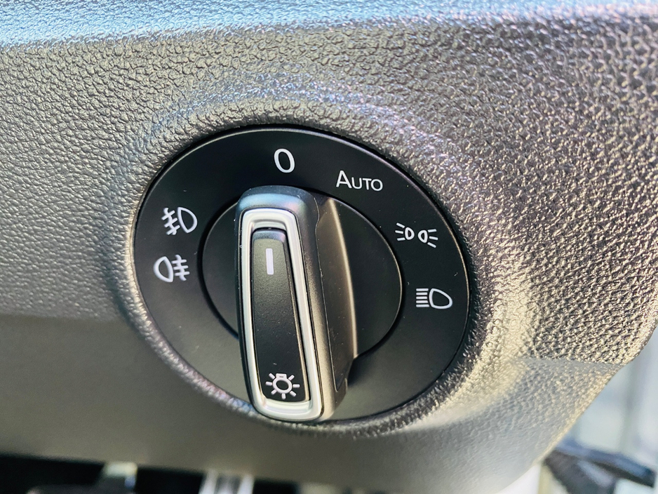 2021 Volkswagen T-Roc 2L Diesel For Sale Images