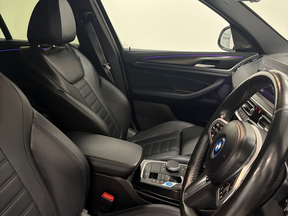 BMW iX3 80 kWh M Sport Pro — thumbnail 11