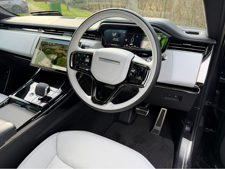 2024 Land Rover Range Rover Sport 3L Petrol Plug-in Hybrid For Sale Images