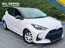 Toyota Yaris 1.0 AUTO // AIR CONDITIONING // LANE ASSIST // REVERSE CAMERA