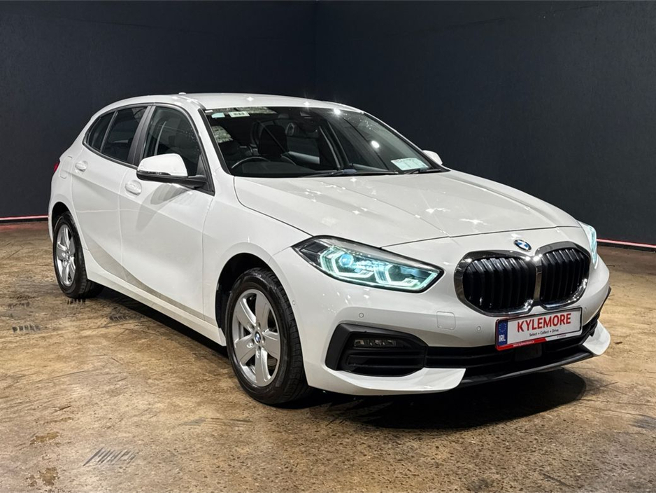 BMW 1 Series 1.5 AUTOMATIC - ALLOY WHEELS - CRUISE CONTROL - DRIVING ASSIST - ELECTRIC SEATS - REAR CAMERA - MULTI FUNCTION STEERING WHEEL — thumbnail 9