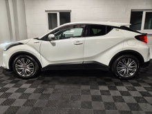 2022 Toyota C-HR 1.8L Petrol Hybrid For Sale Images