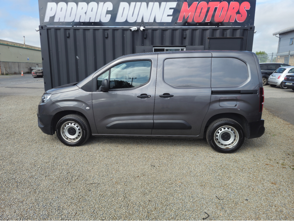 2022 Toyota Proace 1.5L Diesel For Sale Images