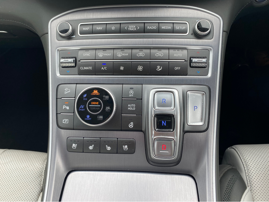 2023 Hyundai Santa Fe 2.2L Diesel For Sale Images
