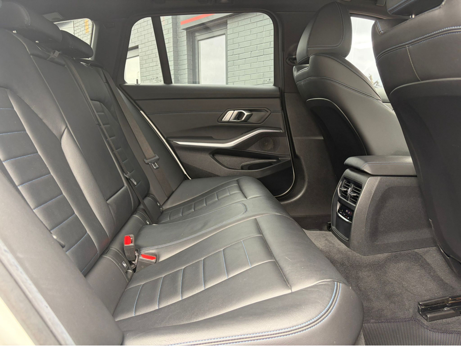 2022 BMW 3 Series 2L Hybrid For Sale Images