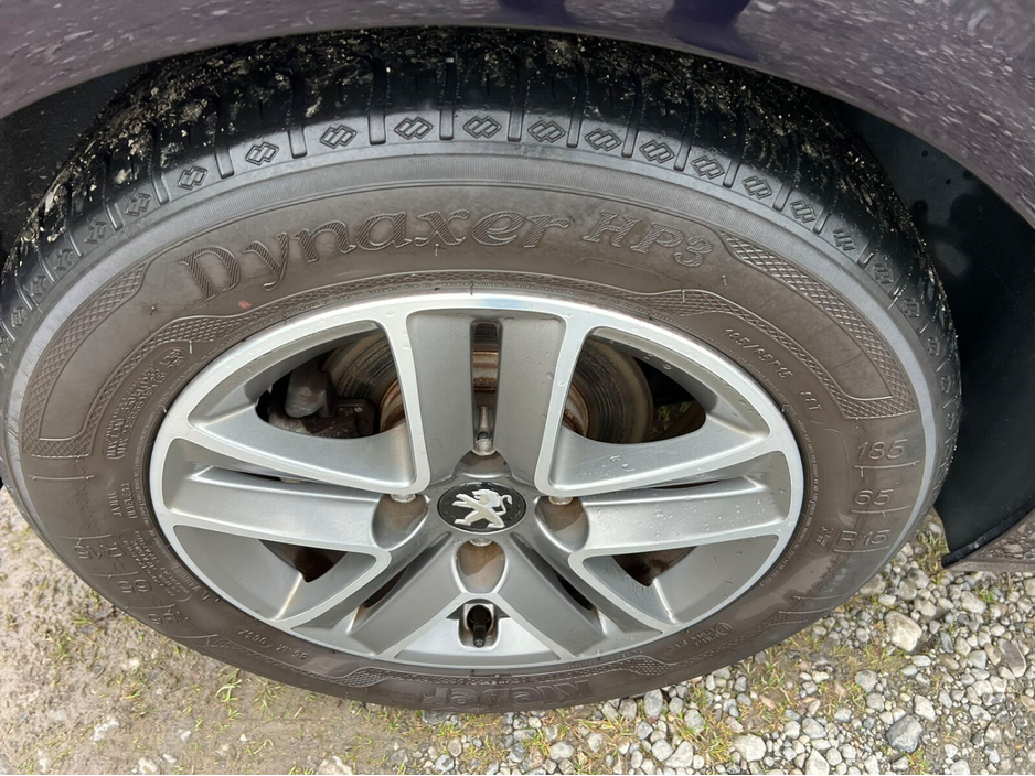 Peugeot 208 1.2 PureTech 110bhp Auto Active — thumbnail 9