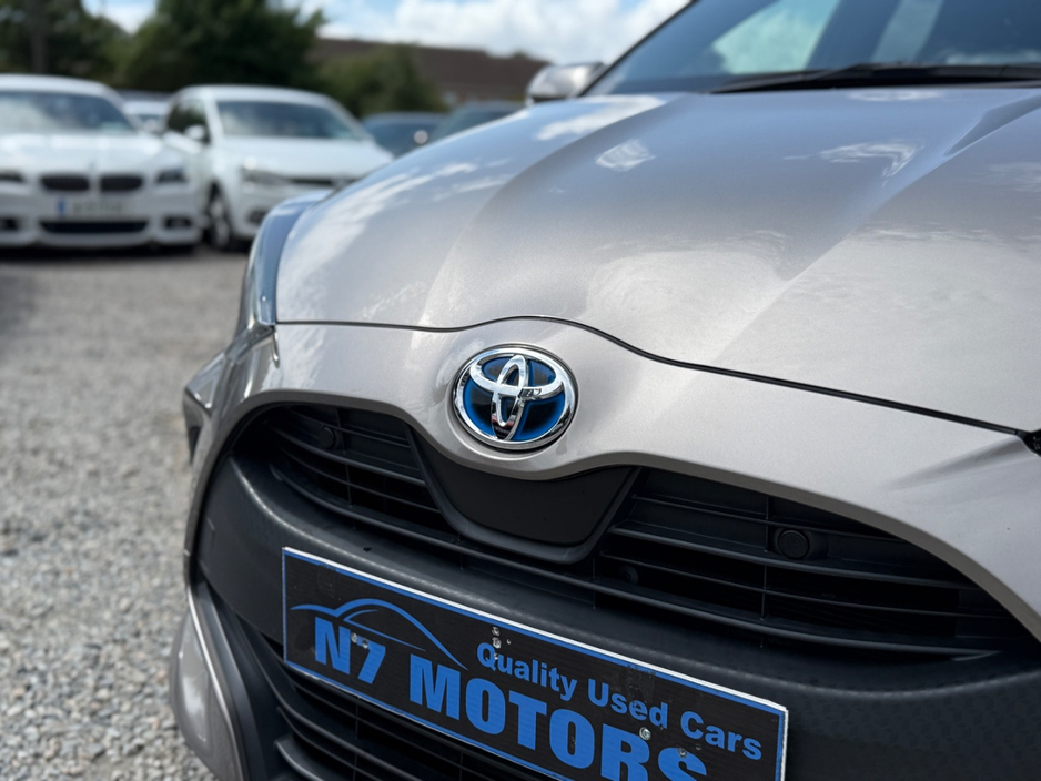 2021 Toyota Yaris 1.5L Petrol Hybrid For Sale Images
