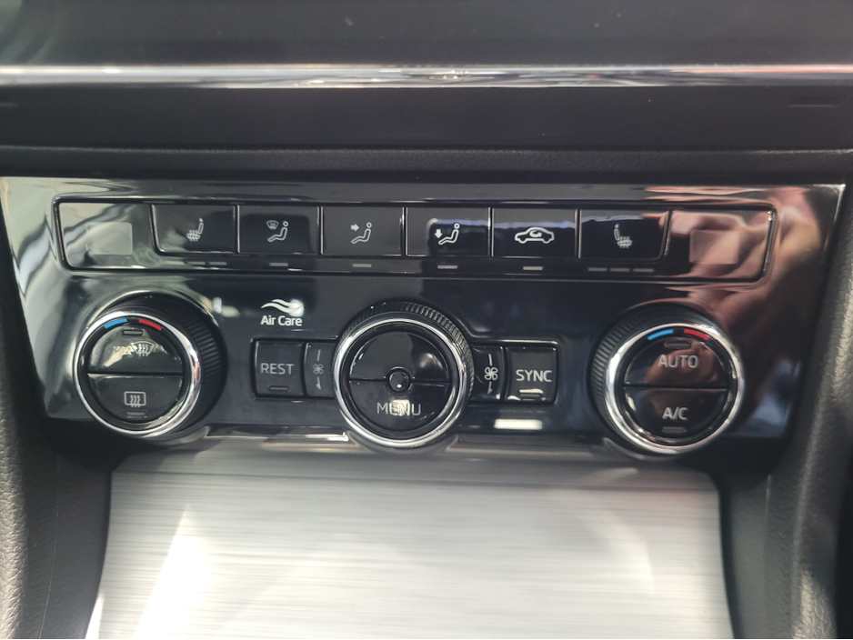 2021 Skoda Superb 2.0L Diesel For Sale Images