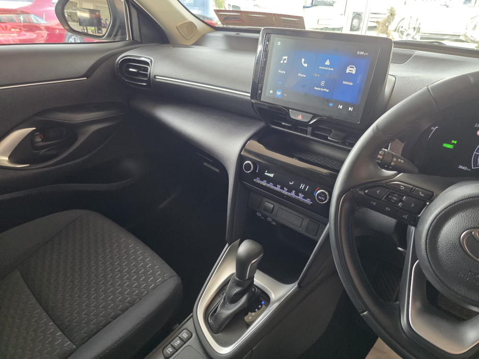 2024 Toyota Yaris Cross 1.5L Petrol Hybrid For Sale Images