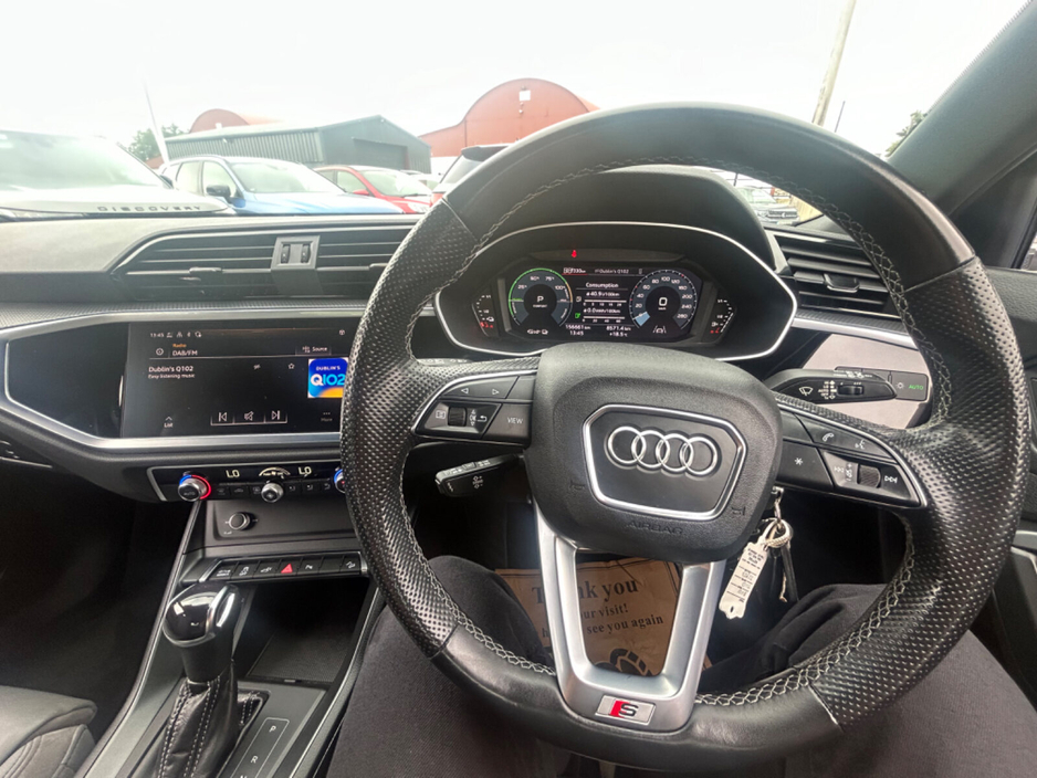 2022 Audi Q3 1.4L Petrol Plug-in Hybrid For Sale Images